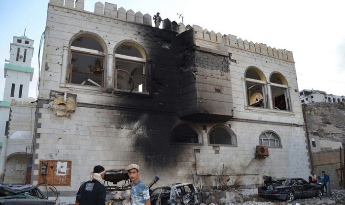 Arabia Saudita bombardea el palacio presidencial yemení y causa varias víctimas